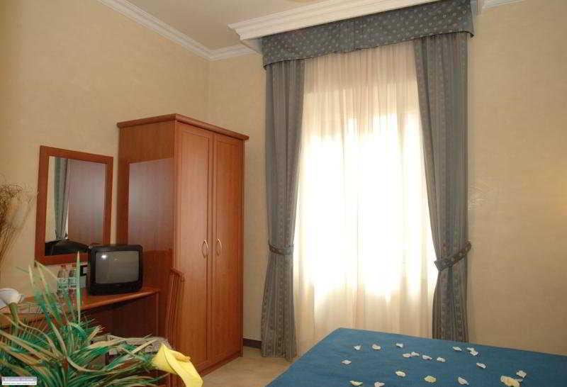 Cesar Palace Guesthouse Рим Номер фото